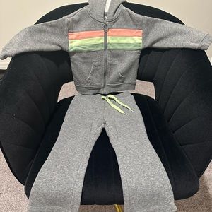 Cute Two piece jump suit for toddler